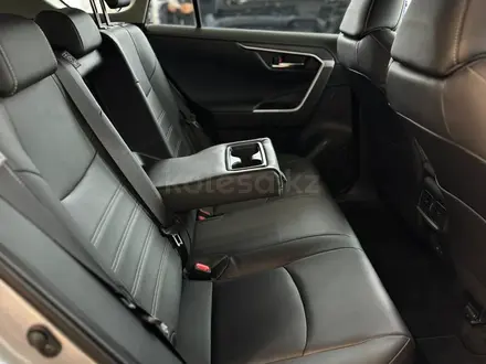 Toyota RAV4 Luxe 2025 года за 21 220 000 тг. в Алматы – фото 6