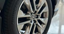 Toyota RAV4 Luxe 2025 годаүшін21 220 000 тг. в Алматы – фото 4