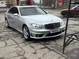 Mercedes-Benz S 500 2006 года за 7 200 000 тг. в Шымкент