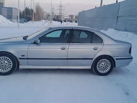 BMW 523 1997 года за 2 700 000 тг. в Астана – фото 2