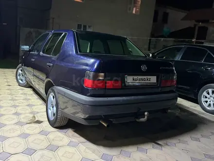 Volkswagen Vento 1995 годаүшін1 100 000 тг. в Алматы – фото 2