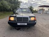 Mercedes-Benz E 200 1992 года за 1 200 000 тг. в Булаево – фото 2