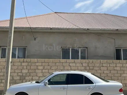 Mercedes-Benz E 320 2000 года за 4 700 000 тг. в Жанаозен – фото 2