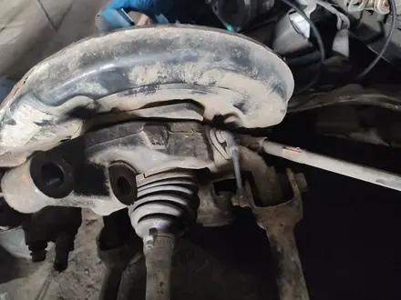Цапфа со ступицей задняя для Toyota Venza за 45 000 тг. в Алматы – фото 2