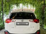 Toyota RAV4 2014 годаүшін9 200 000 тг. в Атырау