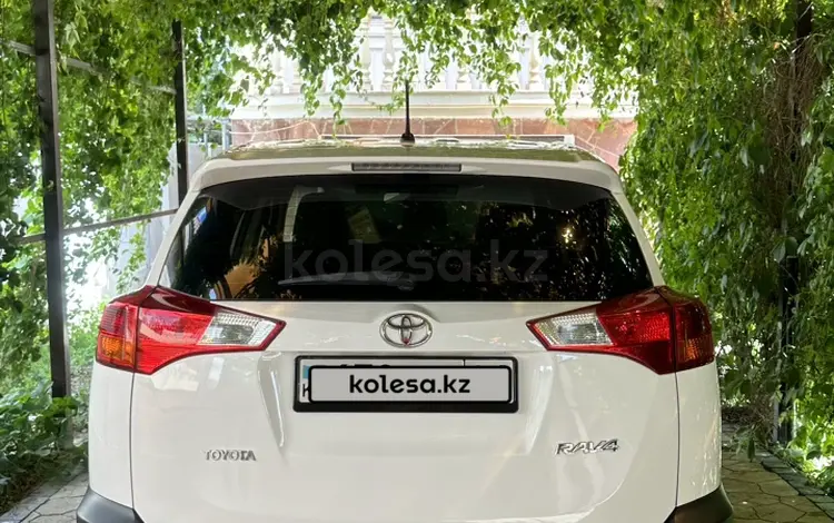 Toyota RAV4 2014 годаүшін9 200 000 тг. в Атырау