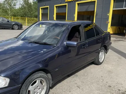Mercedes-Benz C 220 1995 года за 1 250 000 тг. в Караганда – фото 5