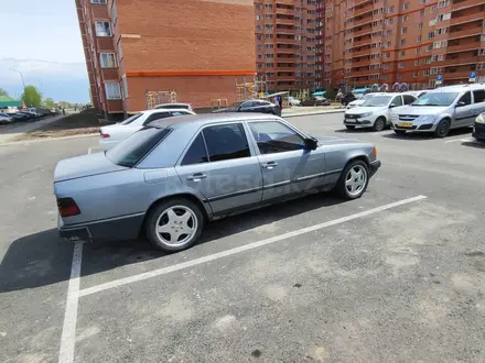 Mercedes-Benz E 230 1990 года за 1 200 000 тг. в Караганда