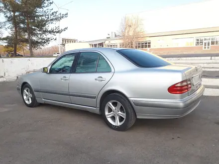 Mercedes-Benz E 240 1999 года за 3 600 000 тг. в Караганда – фото 6