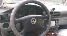 Volkswagen Passat 2003 годаfor2 700 000 тг. в Астана