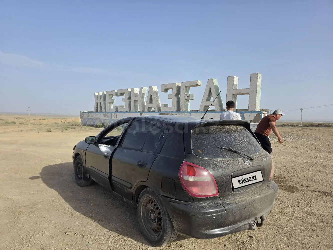 Nissan Almera, 2001