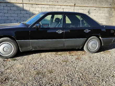 Mercedes-Benz E 230 1991 года за 1 600 000 тг. в Туркестан – фото 3