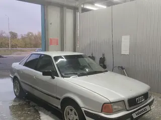 Audi 80