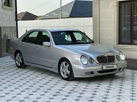 Mercedes-Benz E 320 2000 года за 5 600 000 тг. в Алматы – фото 29