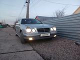 Mercedes-Benz E 230 1995 года за 2 100 000 тг. в Караганда – фото 3