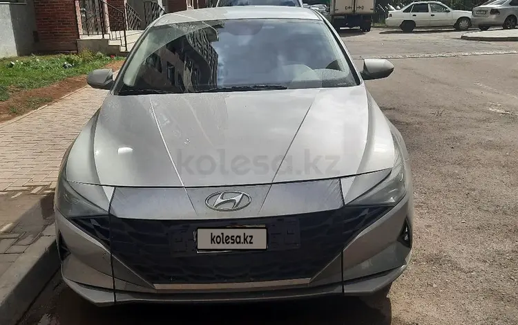 Hyundai Elantra 2022 года за 11 500 000 тг. в Астана