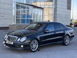 Mercedes-Benz E 320 2004 годаүшін5 500 000 тг. в Караганда – фото 2