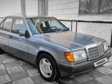 Mercedes-Benz E 230 1992 года за 1 700 000 тг. в Шымкент