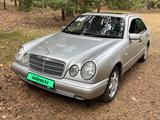 Mercedes-Benz E 230 1997 годаүшін2 200 000 тг. в Караганда