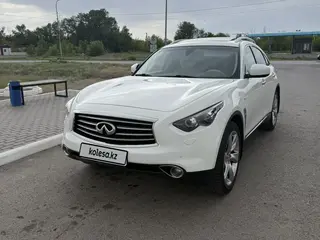 Infiniti FX37
