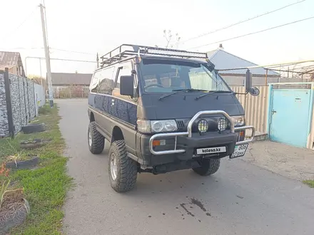 Mitsubishi Delica 1996 года за 2 000 000 тг. в Алматы – фото 2