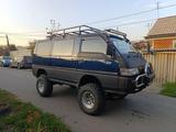 Mitsubishi Delica 1996 годаfor2 300 000 тг. в Алматы