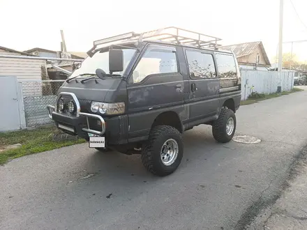 Mitsubishi Delica 1996 года за 2 000 000 тг. в Алматы – фото 3