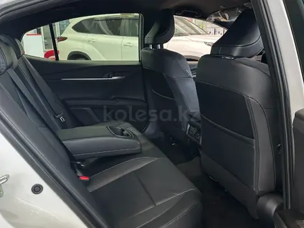 Toyota Camry Prestige 2026 года за 20 690 000 тг. в Астана – фото 9