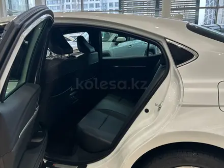 Toyota Camry Prestige 2026 года за 20 690 000 тг. в Астана – фото 8