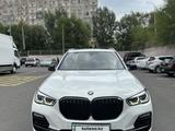 BMW X5 2019 года за 34 000 000 тг. в Алматы – фото 3