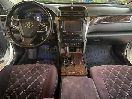 Toyota Camry 2014 года за 13 000 000 тг. в Алматы – фото 15