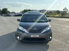 Toyota Sienna, 2015