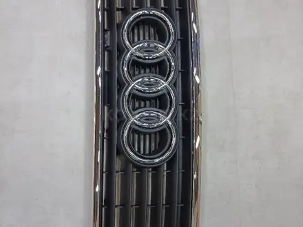 Заводская решетка радиатора со значком на капот за 17 000 тг. в Алматы – фото 6
