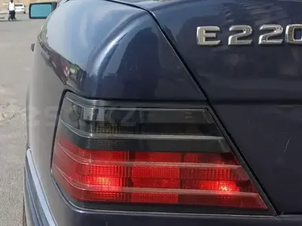 Mercedes-Benz E 200 1994 года за 1 680 000 тг. в Шымкент – фото 9