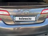 Toyota Camry 2014 года за 7 300 000 тг. в Актобе – фото 5