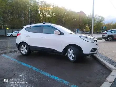 Hyundai ix35 2012 года за 8 000 000 тг. в Астана – фото 2