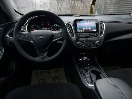 Chevrolet Malibu 2019 года за 7 500 000 тг. в Алматы – фото 8
