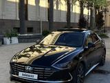 Hyundai Sonata 2021 годаүшін11 900 000 тг. в Алматы