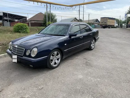 Mercedes-Benz E 320 1999 года за 3 700 000 тг. в Алматы – фото 6