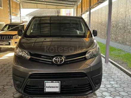 Toyota ProAce Verso 2019 года за 16 500 000 тг. в Алматы – фото 2