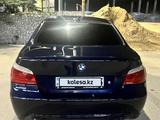 BMW 550 2004 года за 8 000 000 тг. в Алматы – фото 3