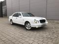 Mercedes-Benz E 230 1996 года за 2 400 000 тг. в Караганда – фото 2