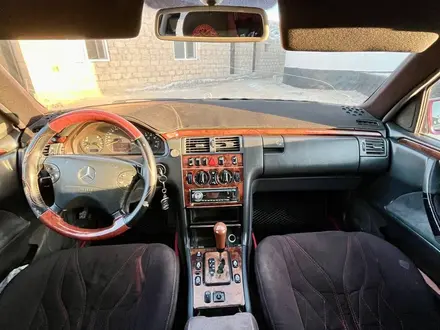 Mercedes-Benz E 270 1999 года за 3 800 000 тг. в Актау – фото 7