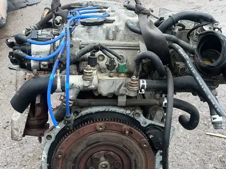 Двигатель FS 2.0 Трамлерный с навесомүшін10 000 тг. в Алматы – фото 4