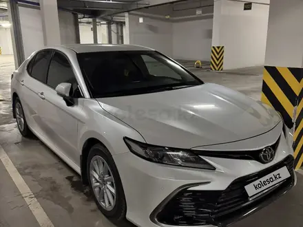 Toyota Camry 2021 года за 14 999 999 тг. в Алматы