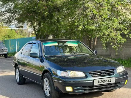 Toyota Camry 1997 года за 3 550 000 тг. в Алматы – фото 4