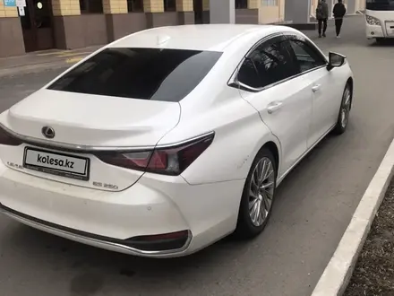 Lexus ES 250 2019 года за 28 000 000 тг. в Тараз – фото 2