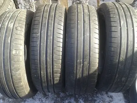 Шины 195/65 R15 — "Dunlop Sport bluResponse" за 80 000 тг. в Астана