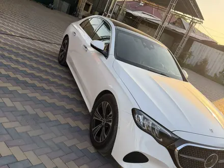 Mercedes-Benz E 200 2024 года за 34 500 000 тг. в Алматы – фото 3