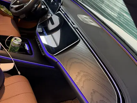 Mercedes-Benz E 200 2024 года за 34 500 000 тг. в Алматы – фото 12